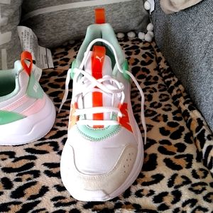 Puma Tennis shoes Pink, Green and Orange